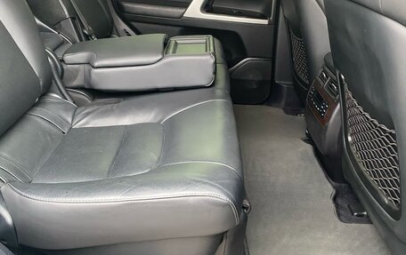 Toyota Land Cruiser 200, 2016 год, 6 900 000 рублей, 12 фотография