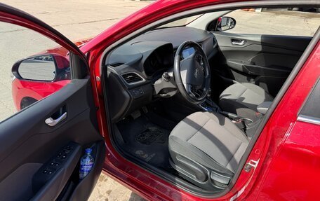 Hyundai Solaris II рестайлинг, 2018 год, 1 600 000 рублей, 8 фотография