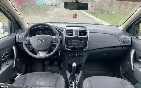 Renault Logan II, 2014 год, 550 000 рублей, 2 фотография
