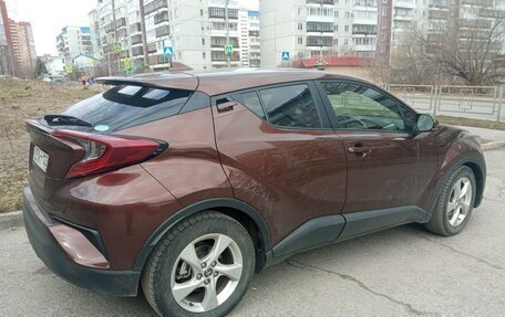 Toyota C-HR I рестайлинг, 2019 год, 2 250 000 рублей, 8 фотография