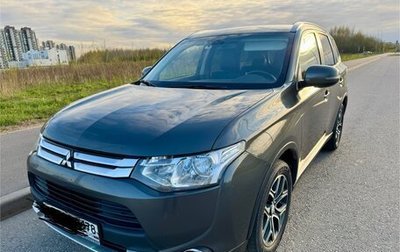 Mitsubishi Outlander III рестайлинг 3, 2014 год, 1 690 000 рублей, 1 фотография