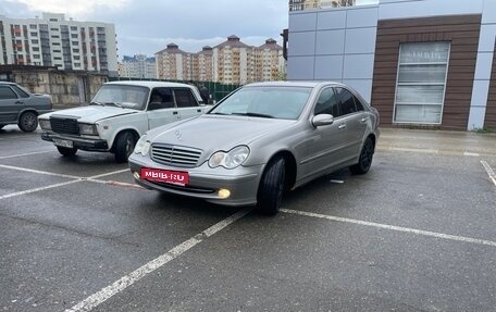 Mercedes-Benz C-Класс, 2004 год, 630 000 рублей, 2 фотография