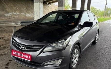Hyundai Solaris II рестайлинг, 2015 год, 720 000 рублей, 4 фотография