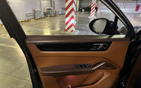 Porsche Cayenne III, 2020 год, 7 990 000 рублей, 14 фотография