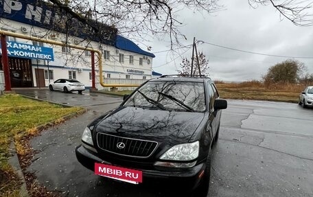 Lexus RX IV рестайлинг, 2000 год, 550 000 рублей, 2 фотография
