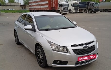 Chevrolet Cruze II, 2011 год, 799 000 рублей, 4 фотография