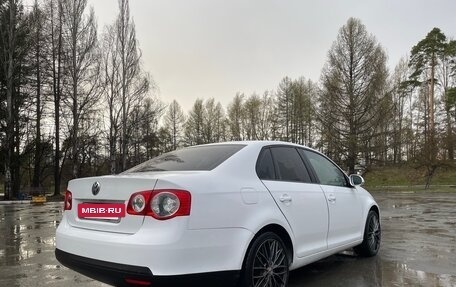 Volkswagen Jetta VI, 2010 год, 700 000 рублей, 7 фотография