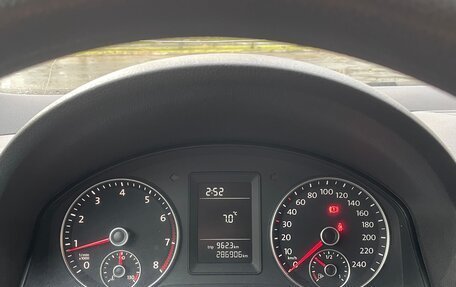 Volkswagen Jetta VI, 2010 год, 700 000 рублей, 13 фотография
