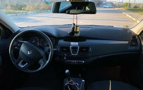 Renault Laguna III рестайлинг, 2008 год, 880 000 рублей, 9 фотография
