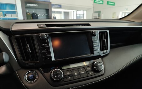 Toyota RAV4, 2019 год, 2 625 250 рублей, 13 фотография
