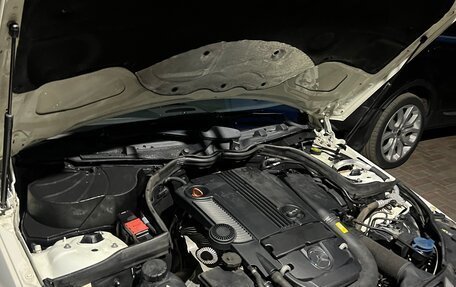 Mercedes-Benz C-Класс, 2010 год, 950 000 рублей, 14 фотография
