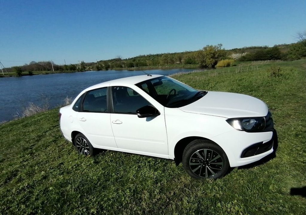 ВАЗ (LADA) Granta, 2025 год, 1 157 000 рублей, 2 фотография
