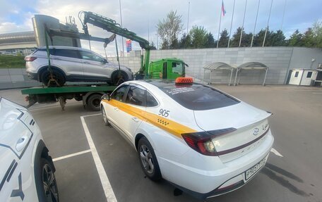 Hyundai Sonata VIII, 2019 год, 1 650 000 рублей, 6 фотография