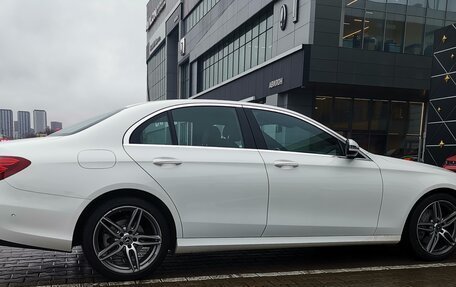 Mercedes-Benz E-Класс, 2020 год, 4 499 000 рублей, 1 фотография