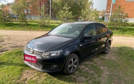 Volkswagen Polo VI (EU Market), 2011 год, 650 000 рублей, 1 фотография