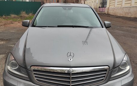 Mercedes-Benz C-Класс, 2012 год, 1 950 000 рублей, 1 фотография