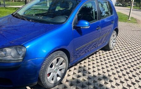 Volkswagen Golf V, 2004 год, 430 000 рублей, 1 фотография