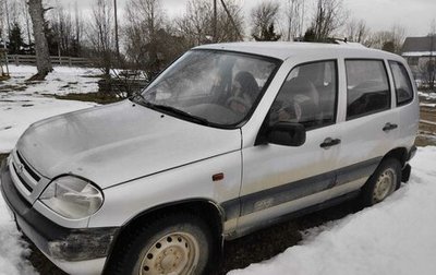 Chevrolet Niva I рестайлинг, 2004 год, 230 000 рублей, 1 фотография