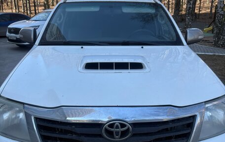 Toyota Hilux VII, 2013 год, 2 500 000 рублей, 1 фотография