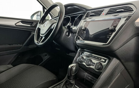 Volkswagen Tiguan II, 2020 год, 2 447 000 рублей, 9 фотография