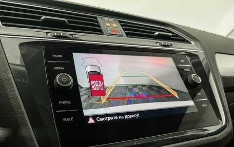 Volkswagen Tiguan II, 2020 год, 2 447 000 рублей, 14 фотография