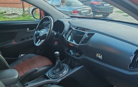 KIA Sportage III, 2011 год, 1 350 000 рублей, 2 фотография