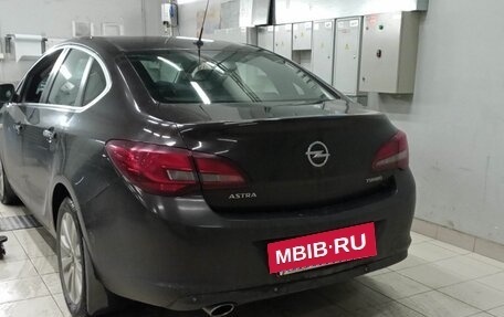 Opel Astra J, 2013 год, 700 000 рублей, 4 фотография