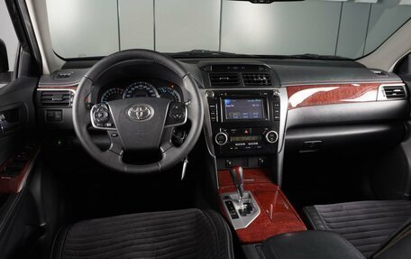 Toyota Camry, 2013 год, 1 499 000 рублей, 6 фотография