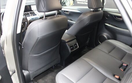 Lexus NX I, 2018 год, 2 980 000 рублей, 18 фотография