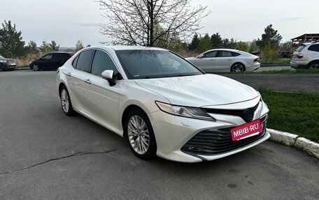 Toyota Camry, 2019 год, 3 090 000 рублей, 12 фотография