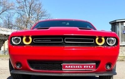 Dodge Challenger III рестайлинг 2, 2017 год, 3 890 000 рублей, 1 фотография