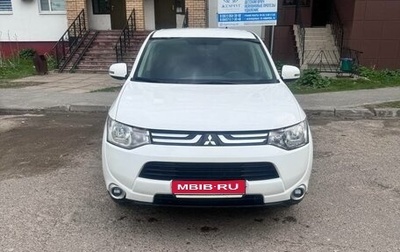 Mitsubishi Outlander III рестайлинг 3, 2013 год, 1 150 000 рублей, 1 фотография