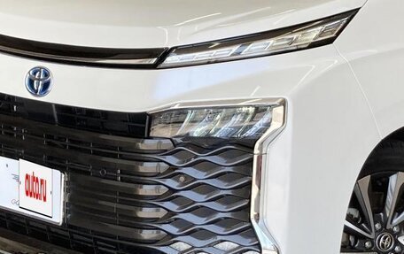 Toyota Voxy, 2023 год, 3 112 123 рублей, 2 фотография