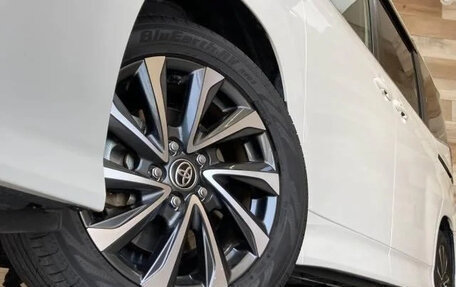 Toyota Voxy, 2023 год, 3 112 123 рублей, 17 фотография
