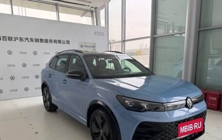Volkswagen Tiguan, 2024 год, 3 750 000 рублей, 3 фотография