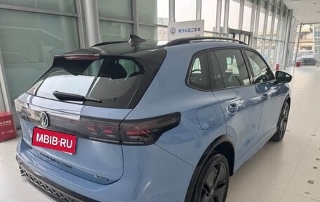 Volkswagen Tiguan, 2024 год, 3 750 000 рублей, 4 фотография