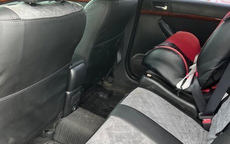 Toyota Avensis III рестайлинг, 2004 год, 850 000 рублей, 9 фотография