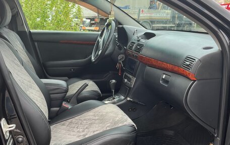 Toyota Avensis III рестайлинг, 2004 год, 850 000 рублей, 7 фотография