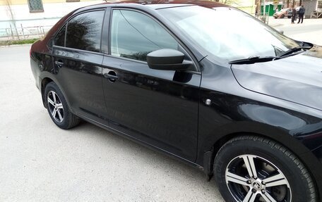 Skoda Rapid I, 2015 год, 845 000 рублей, 2 фотография