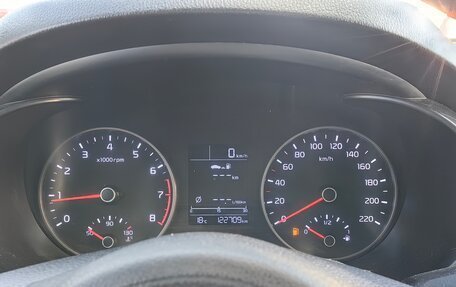KIA Rio IV, 2018 год, 777 000 рублей, 12 фотография