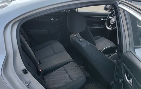 KIA Rio IV, 2018 год, 777 000 рублей, 8 фотография