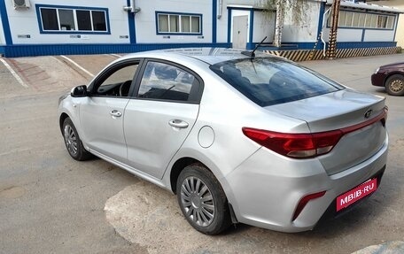 KIA Rio IV, 2018 год, 777 000 рублей, 2 фотография