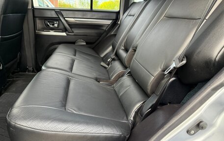 Mitsubishi Pajero IV, 2012 год, 1 970 000 рублей, 24 фотография