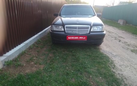 Mercedes-Benz C-Класс, 1998 год, 550 000 рублей, 4 фотография