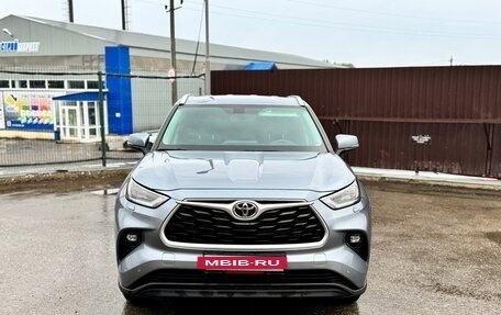 Toyota Highlander, 2023 год, 7 200 000 рублей, 2 фотография