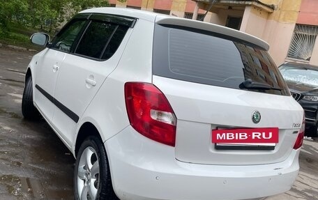 Skoda Fabia II, 2012 год, 850 000 рублей, 5 фотография