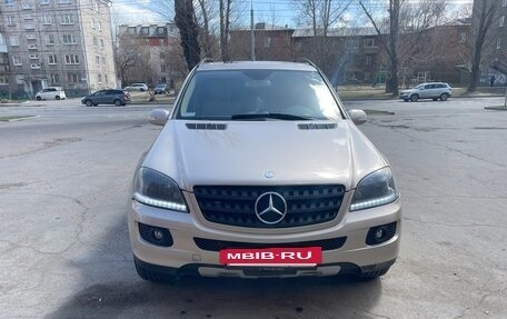 Mercedes-Benz M-Класс, 2005 год, 1 100 000 рублей, 3 фотография