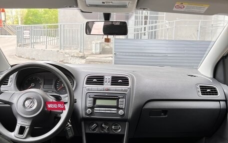 Volkswagen Polo VI (EU Market), 2011 год, 910 000 рублей, 6 фотография