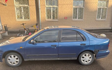 Nissan Almera, 1998 год, 250 000 рублей, 18 фотография
