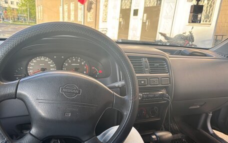 Nissan Almera, 1998 год, 250 000 рублей, 10 фотография
